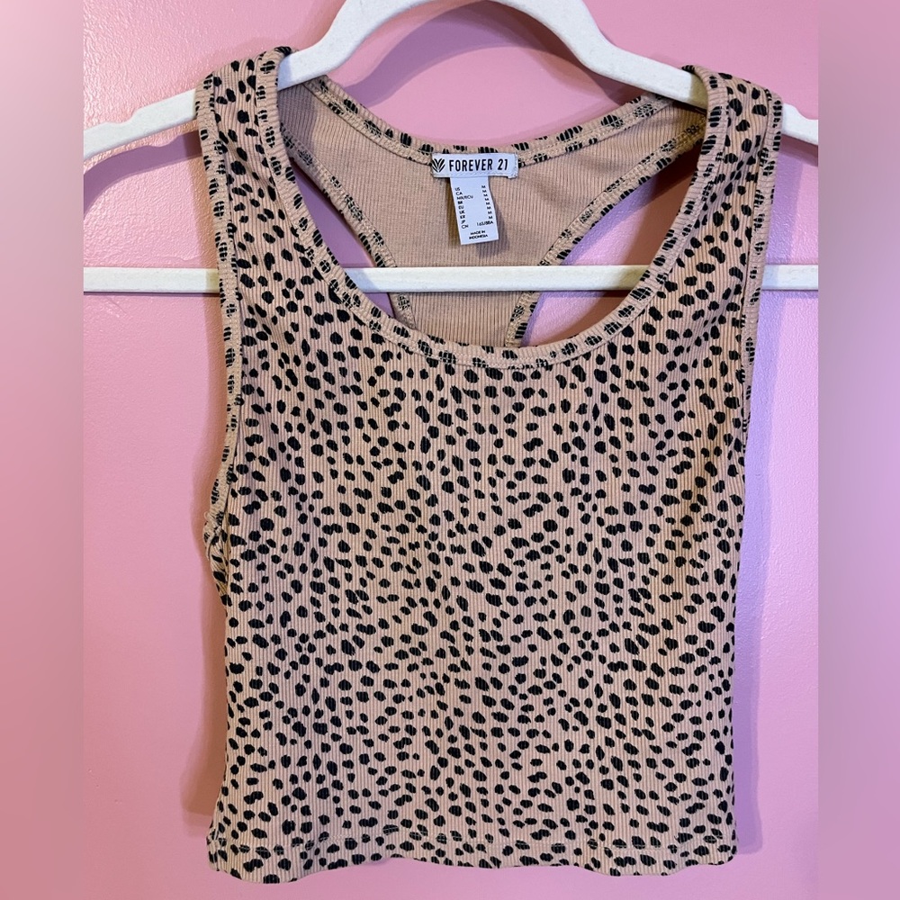 Cheetah print tank top. Cute size M